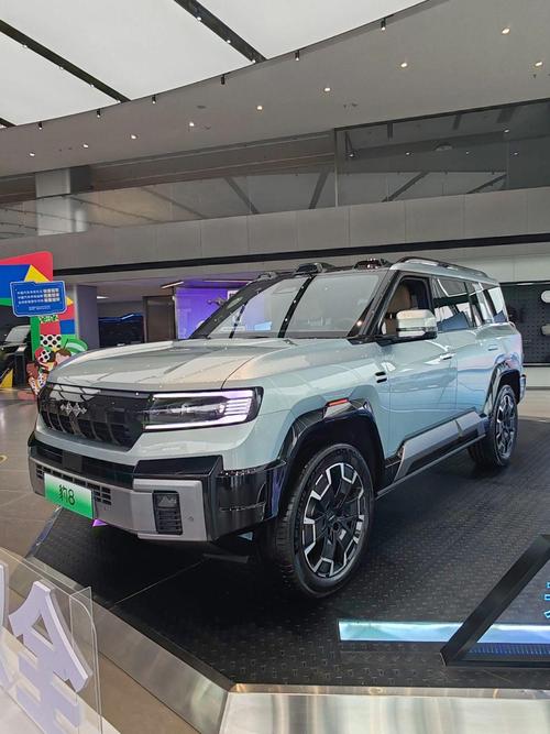 成都崇州市缘创超企业管理咨询比亚迪方程豹硬派越野的爆款，英菲尼迪35周年与你共成长